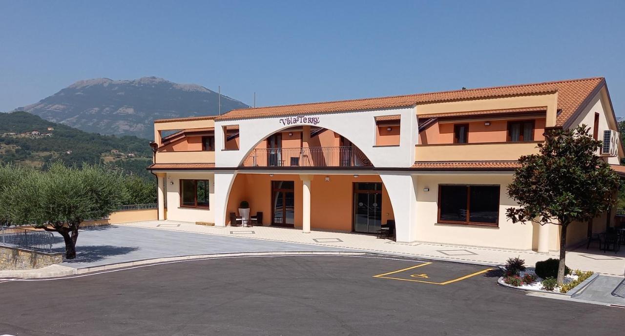 Hotel Ristorante Villa Terry Lauria Inferiore Exterior photo