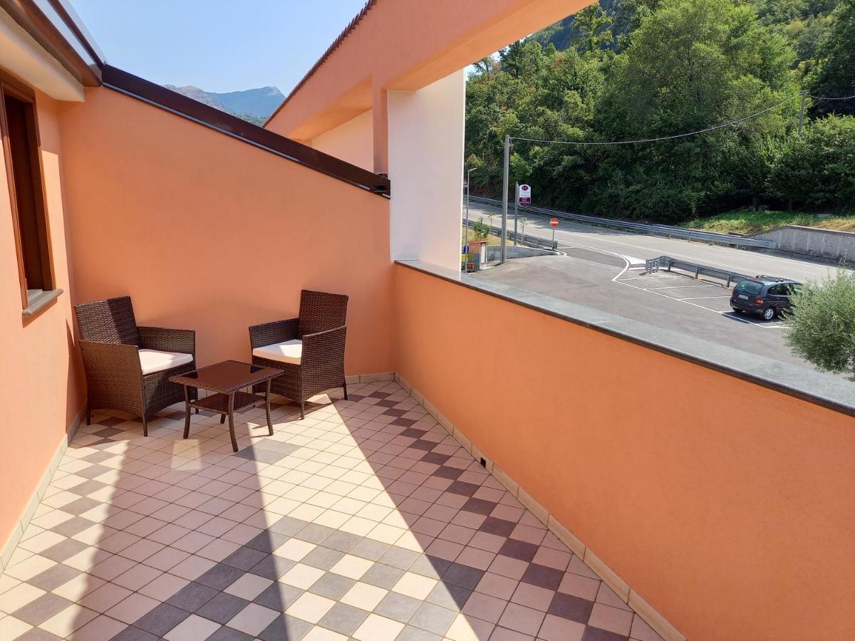 Hotel Ristorante Villa Terry Lauria Inferiore Exterior photo