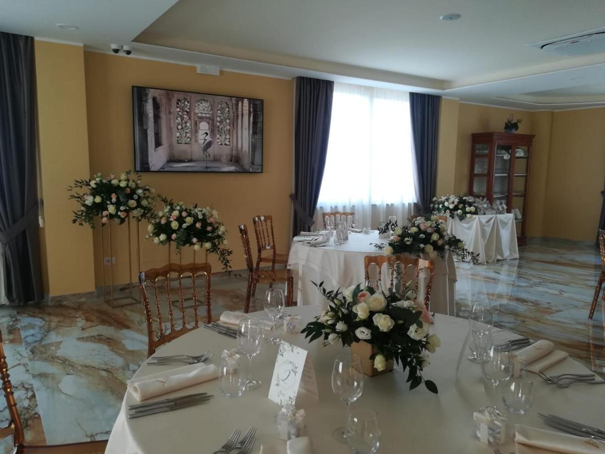 Hotel Ristorante Villa Terry Lauria Inferiore Exterior photo