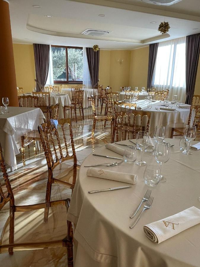 Hotel Ristorante Villa Terry Lauria Inferiore Exterior photo