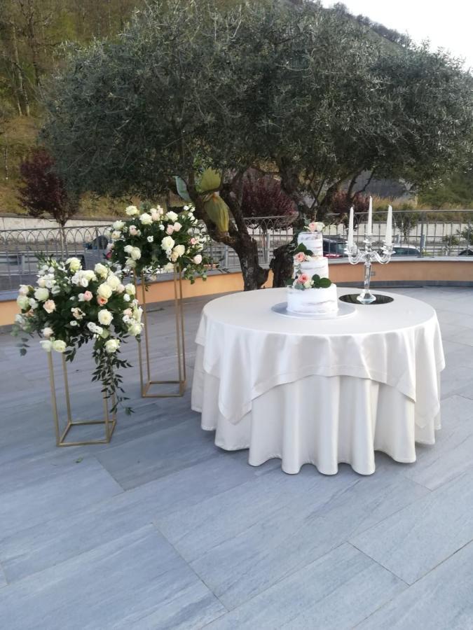 Hotel Ristorante Villa Terry Lauria Inferiore Exterior photo