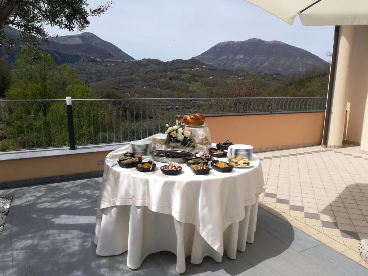 Hotel Ristorante Villa Terry Lauria Inferiore Exterior photo