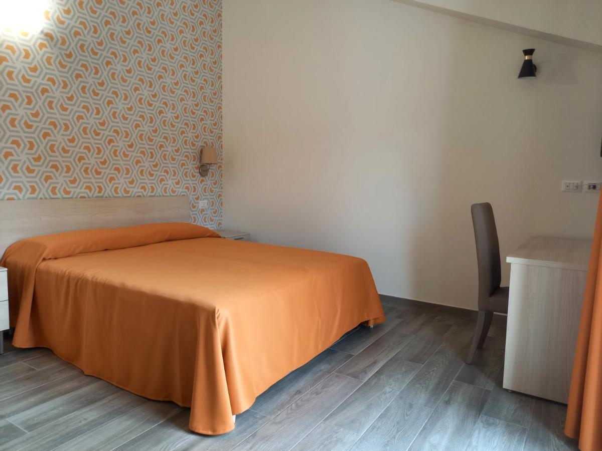 Hotel Ristorante Villa Terry Lauria Inferiore Room photo